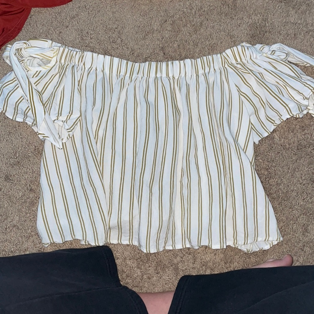 White and gold crop top